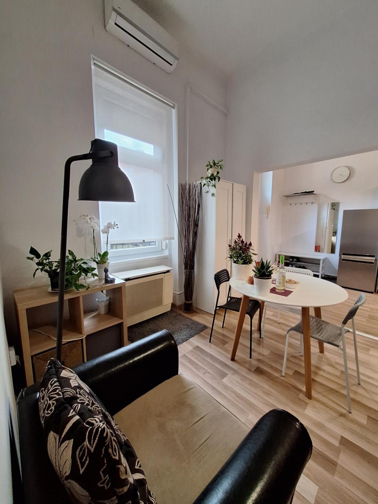 Apartmán Vibe Apartment, Downtown, Free Parking *