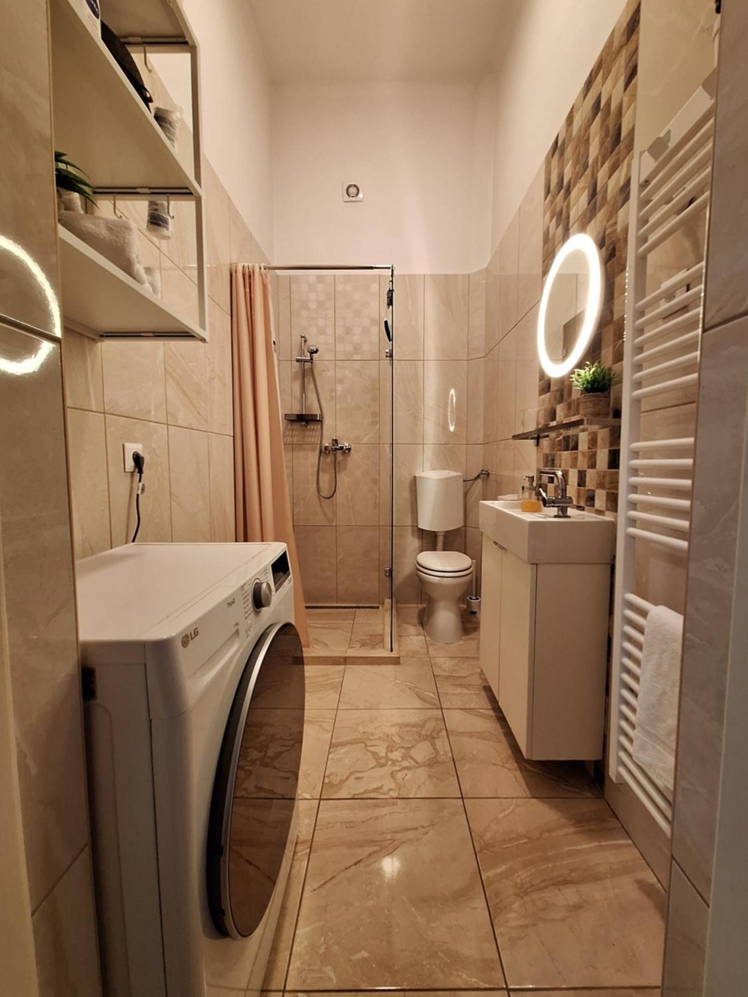 Vibe Apartment, Downtown, Free Parking * Budapešť