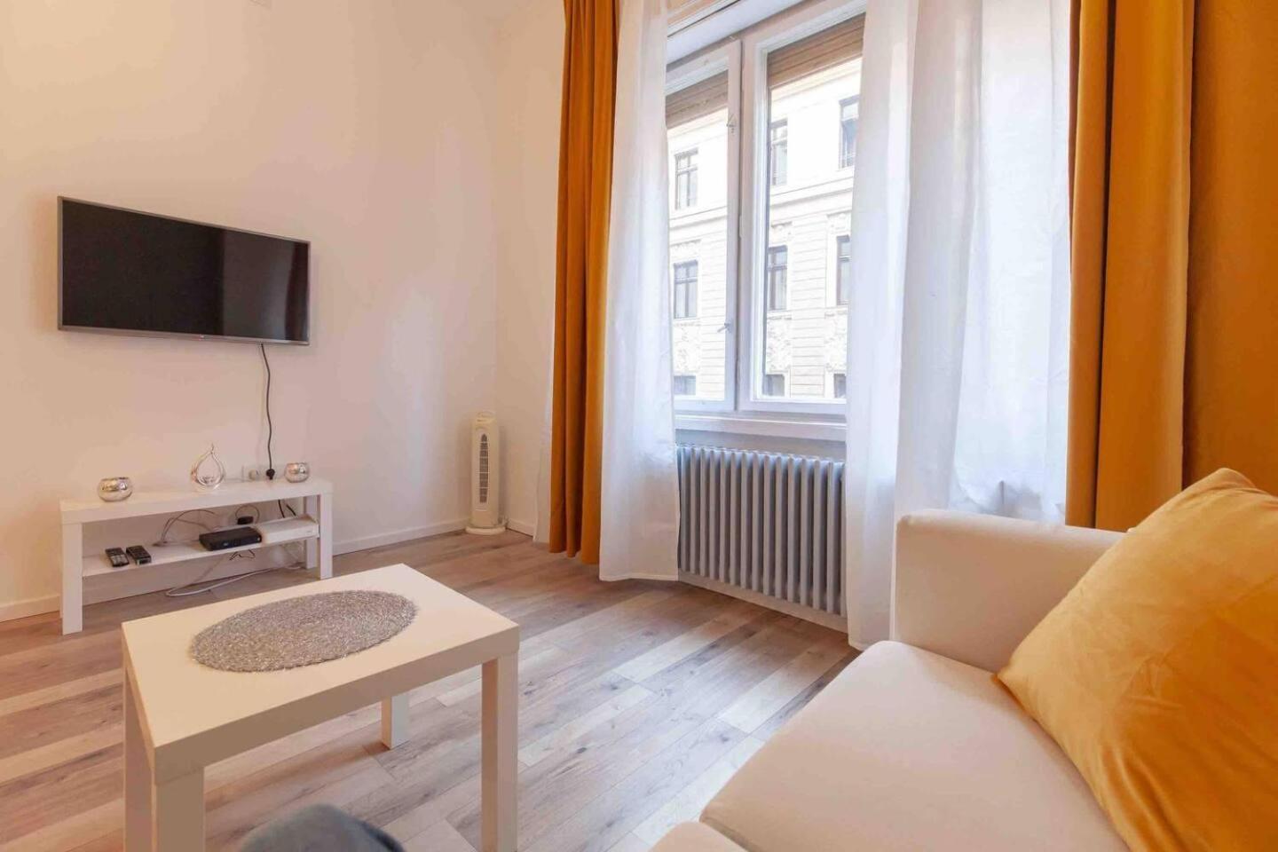 Center Apartman