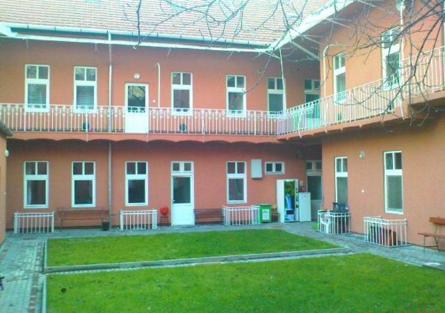 Season Auberge de jeunesse *