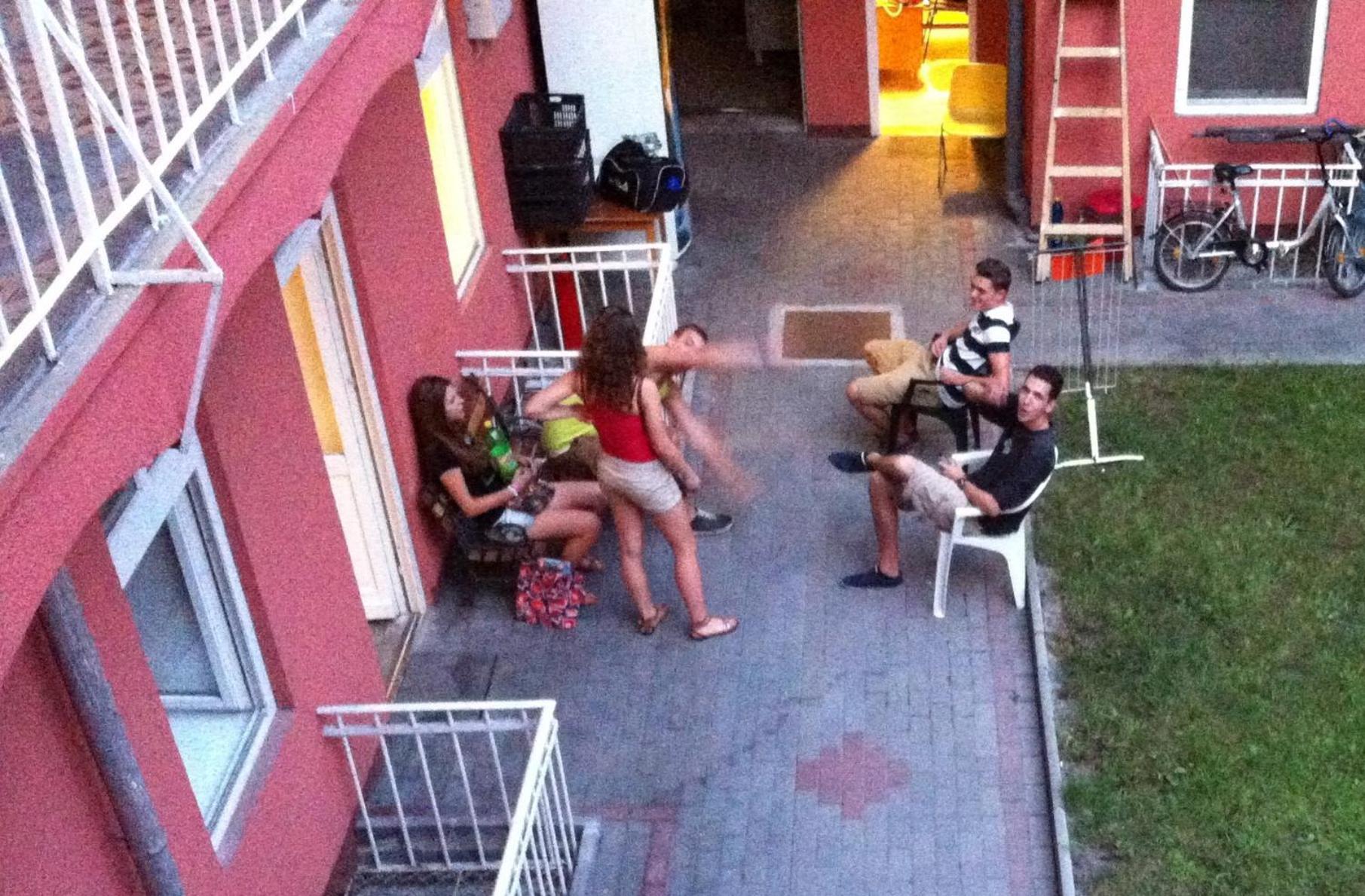 Hostel Season