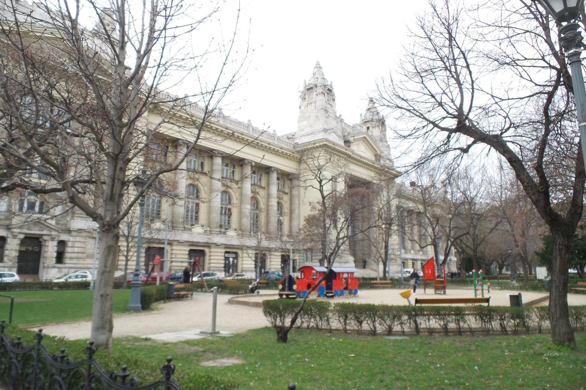 Mint Pearl 3 2 Bathrooms At Kalvin Square * Budapest