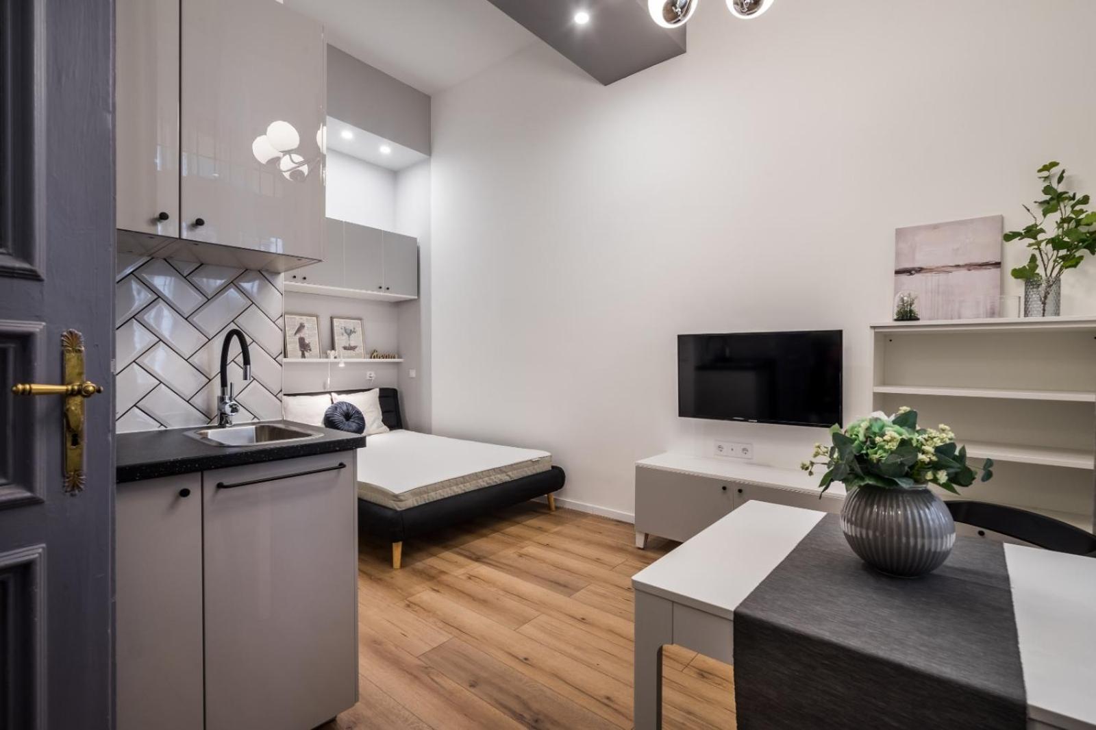 E32 - Oktogon Panorama Suite - Best Location - By Bqa * Budapest