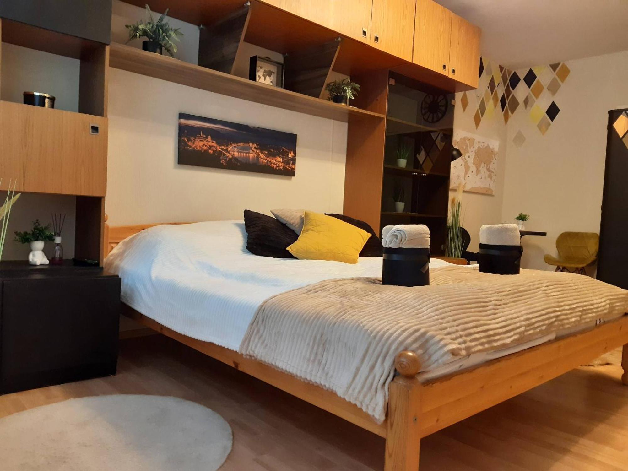Parkside * Budapest