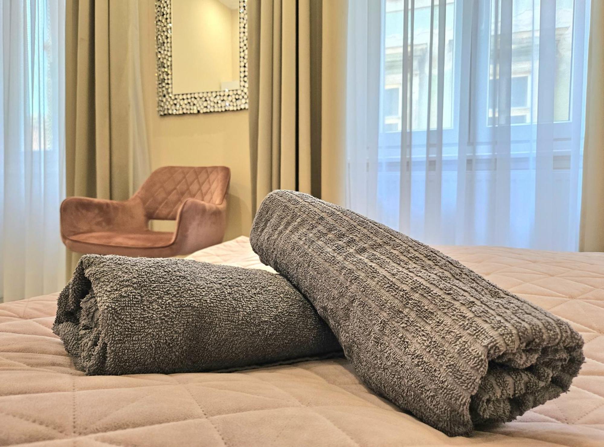 Designer Downtown Gem Apartman Budapest