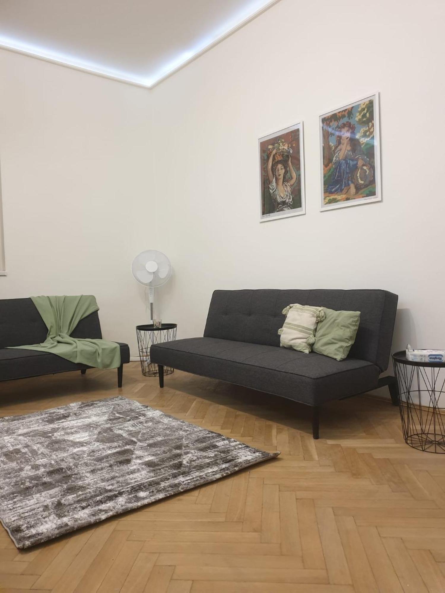 M&ns Budapeszt