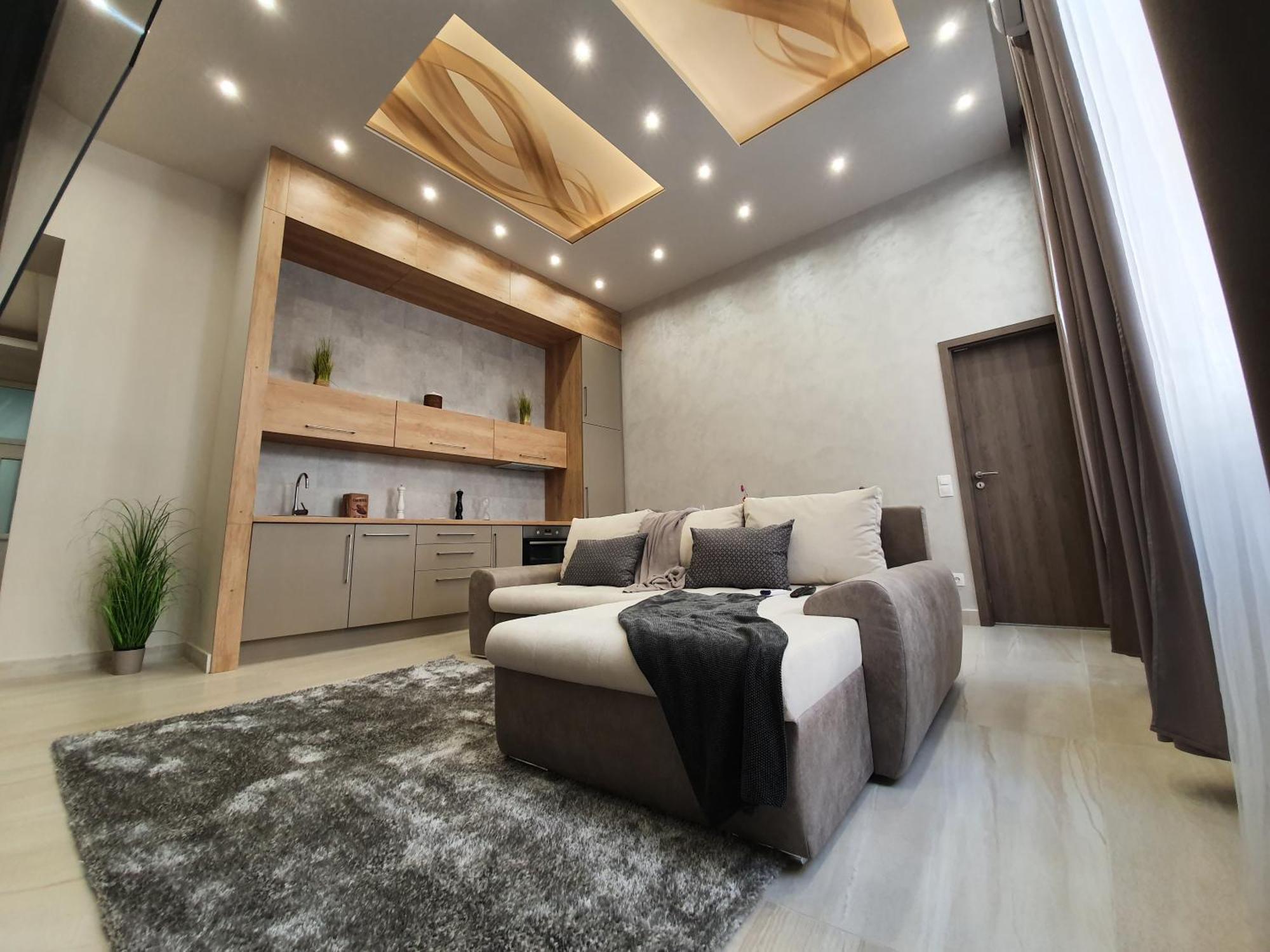 Nirvana Suite,3 Bedrooms, 2 Bathrooms, Acs Apartment *