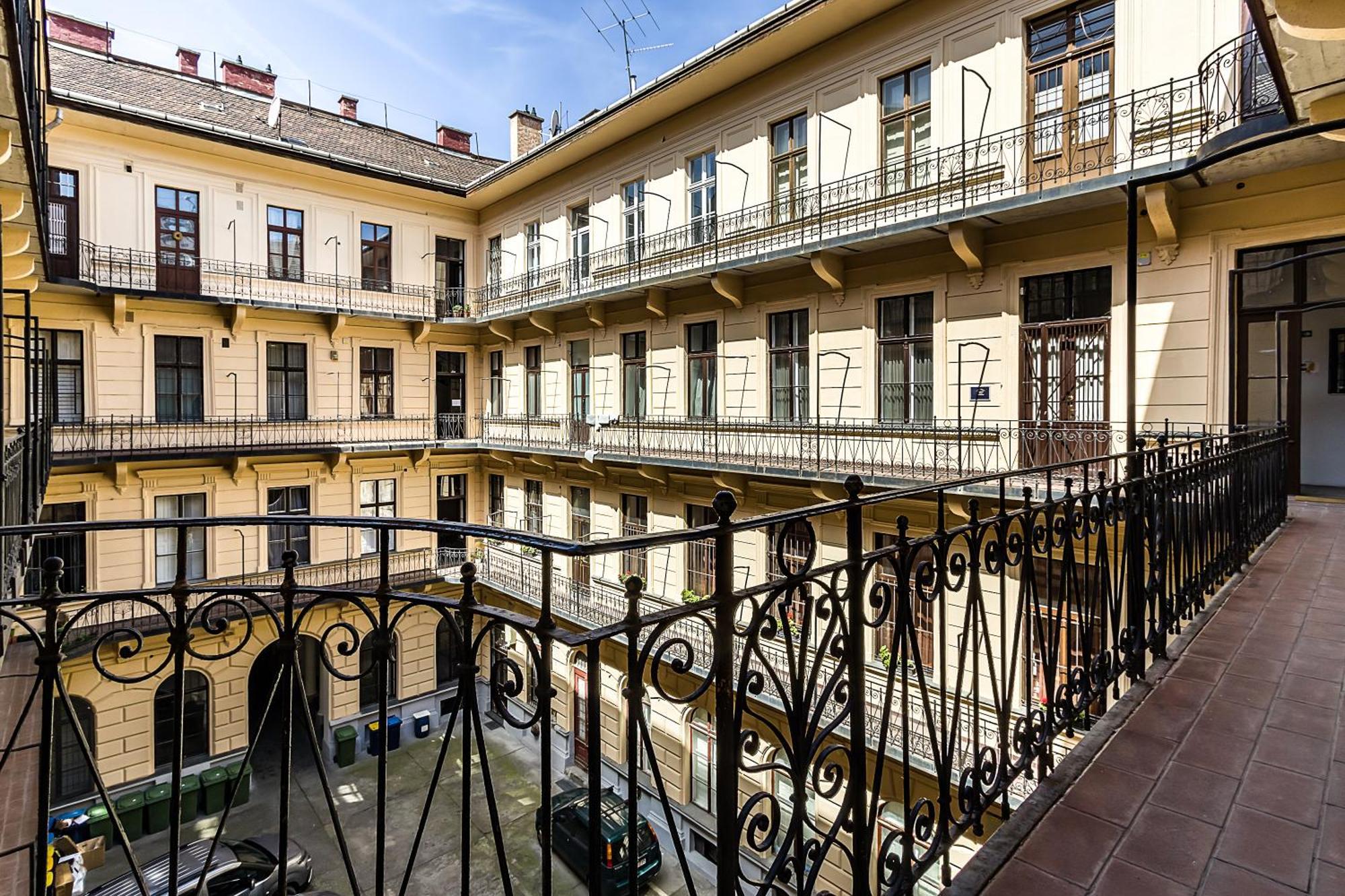 The Museum Living Apartment
