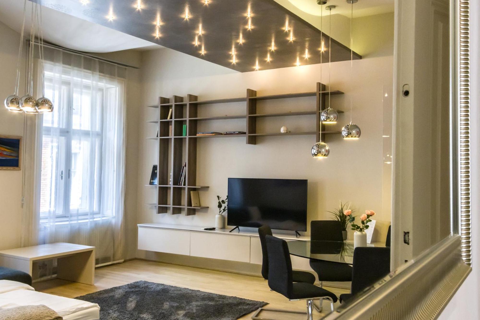 Apartment Andrassy Str. Luxury Budapest