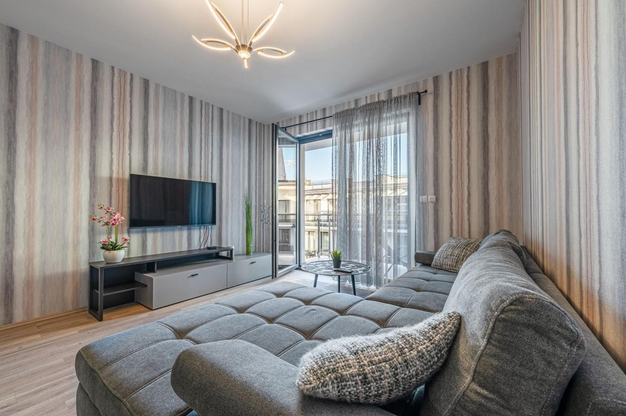 With Garage And Balcony In Center Apartmán Budapest