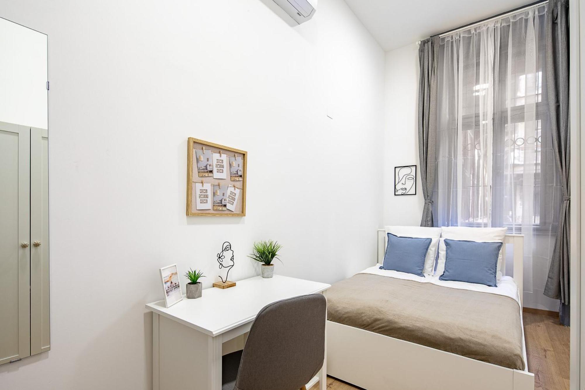 Cityscape Budget Kings Quarters Budapest