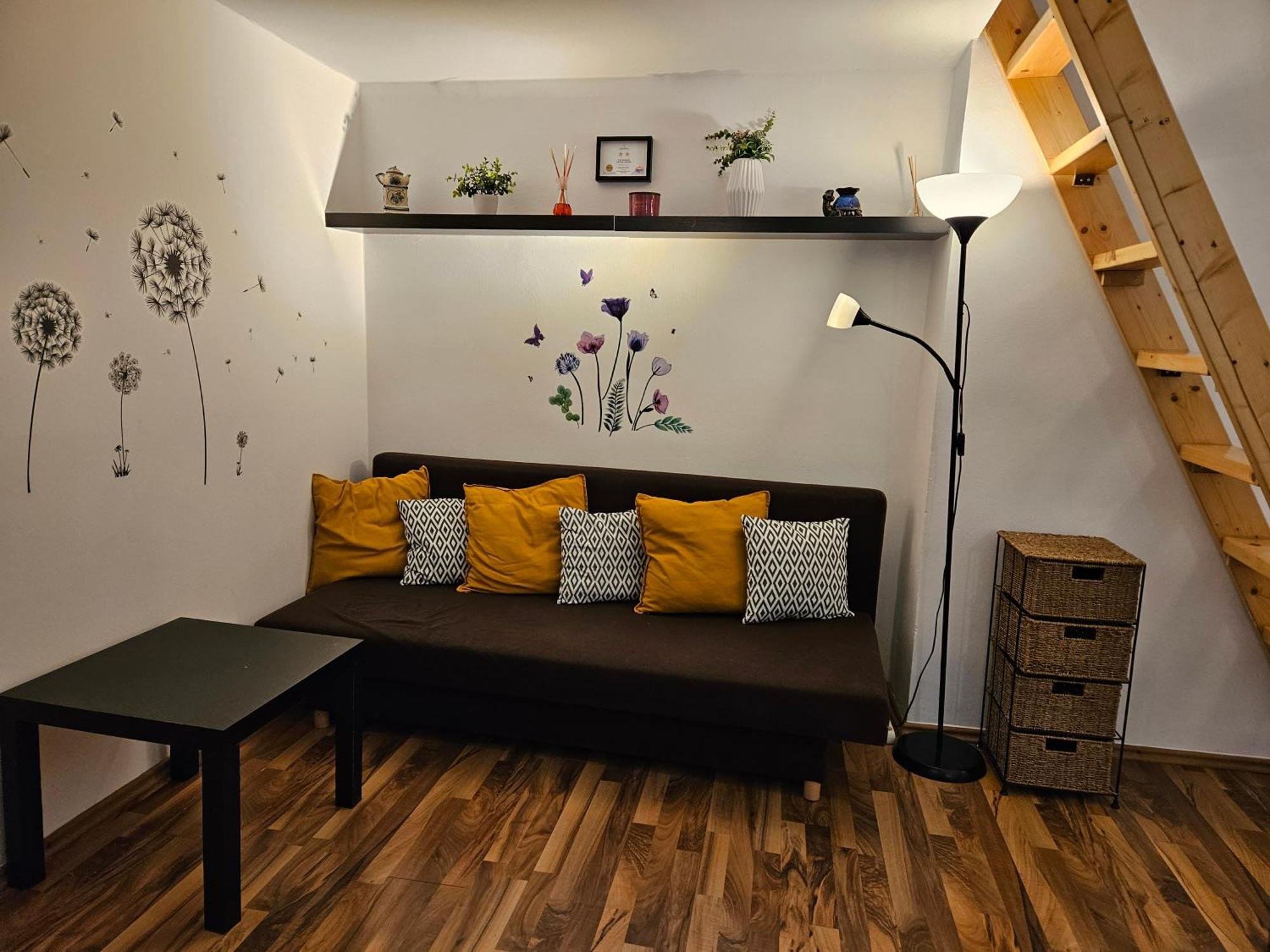 The Greenest Vintage Apartament *