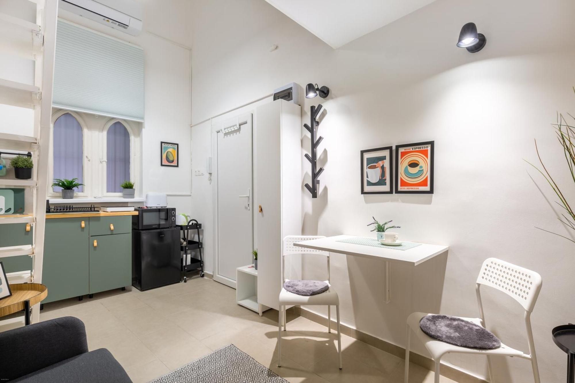Apartment L9 Lonyay *