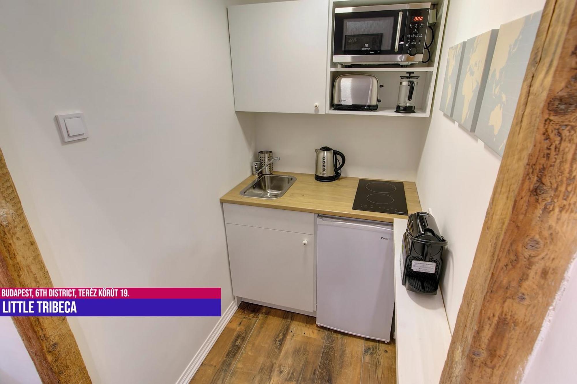 Little Americas Oktogon Apts *
