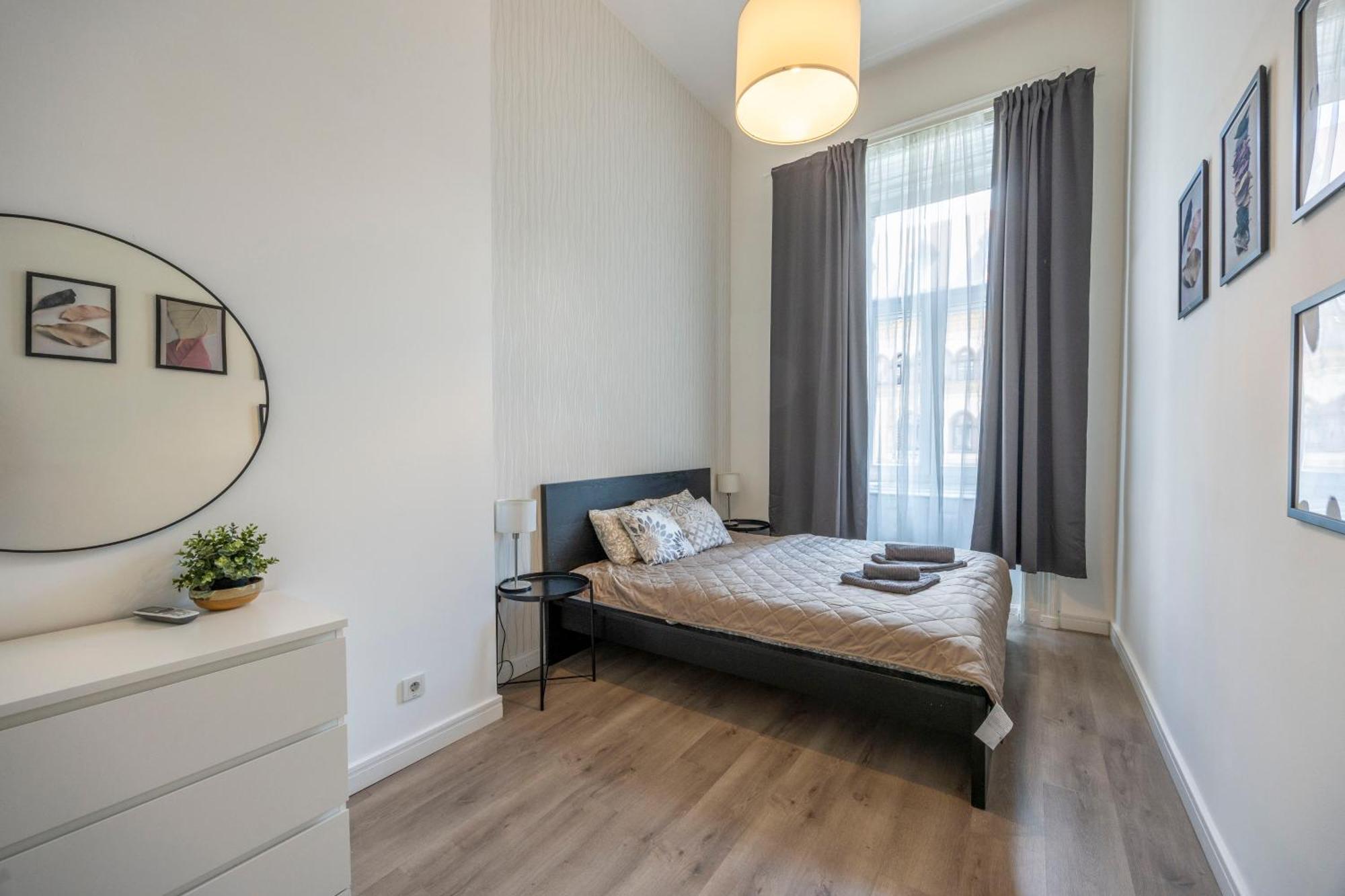 Lägenhet Spacious Cozy With 4bedroom In The Heart Of Bp Budapest