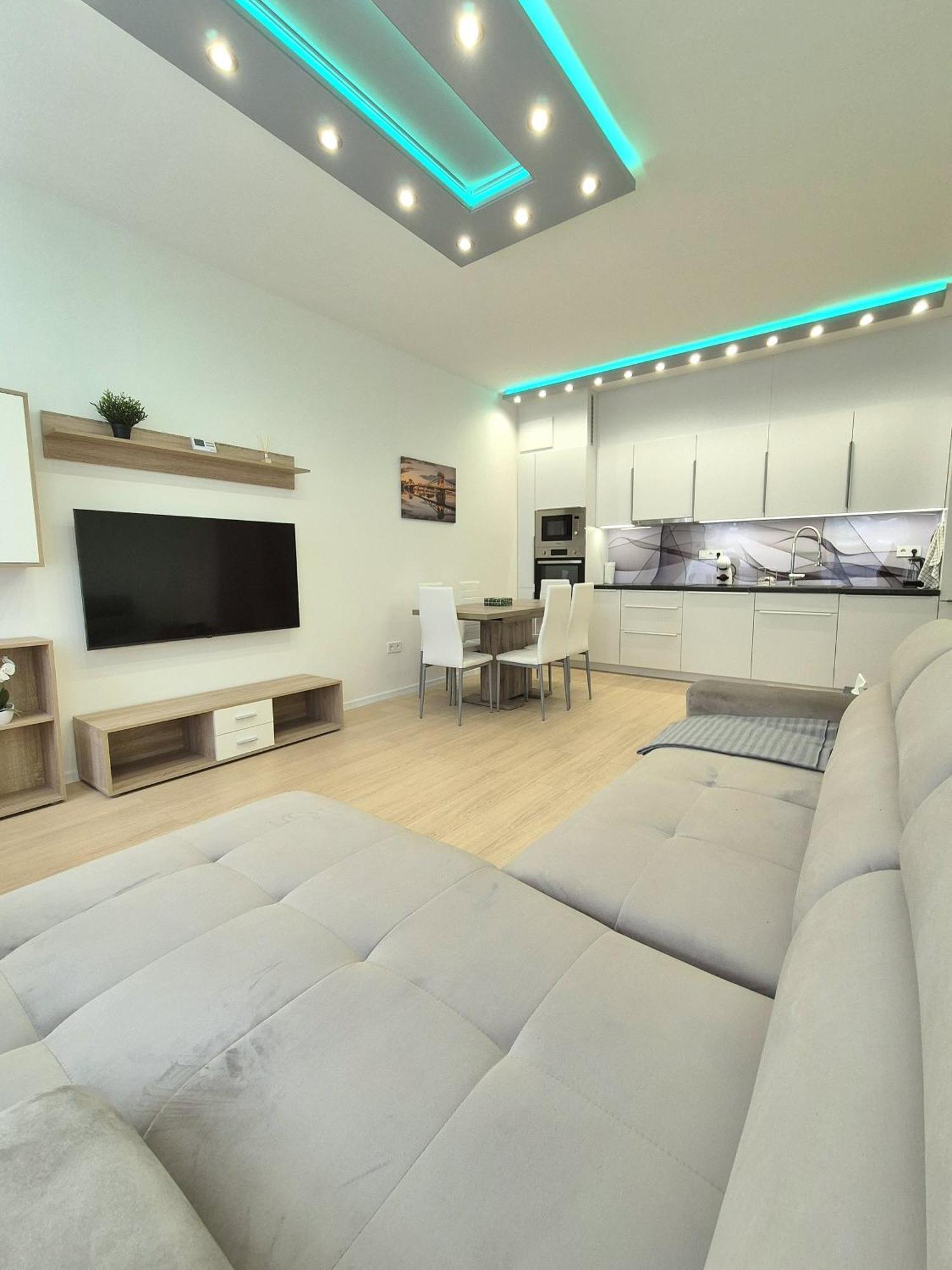 T13 Two-bedroom * Budapest