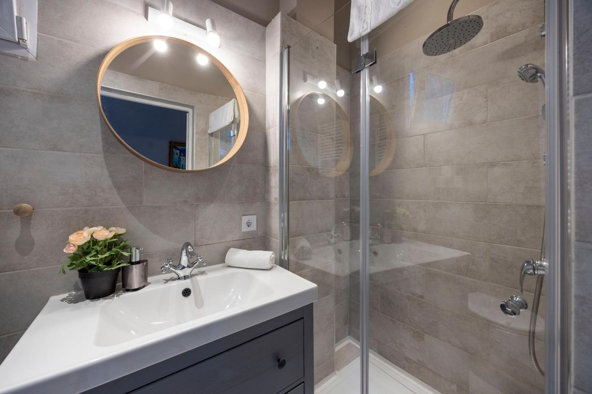 Charming Dream & Retreat By Prestige Homes
