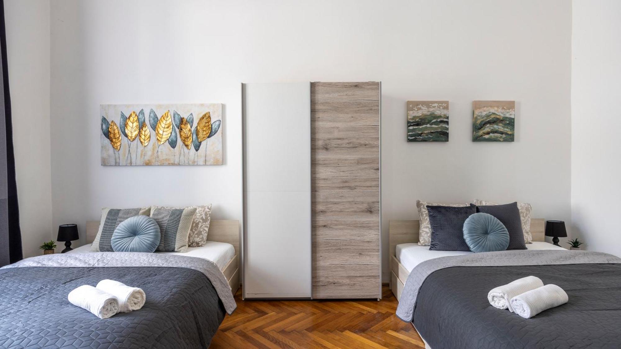 Charming & Cozy Stylish In The Heart Of Appartement