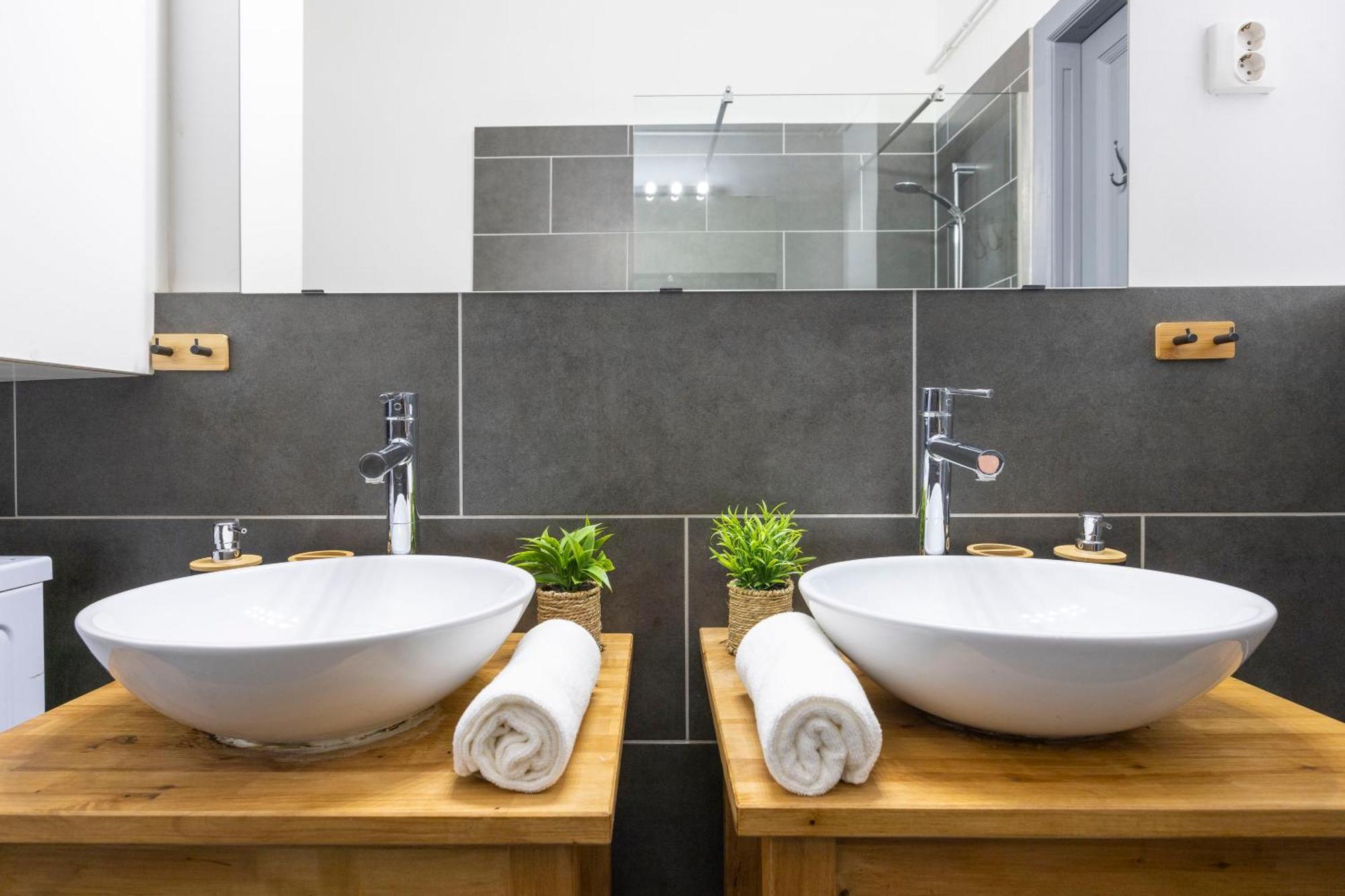 Charming & Cozy Stylish In The Heart Of Apartamento