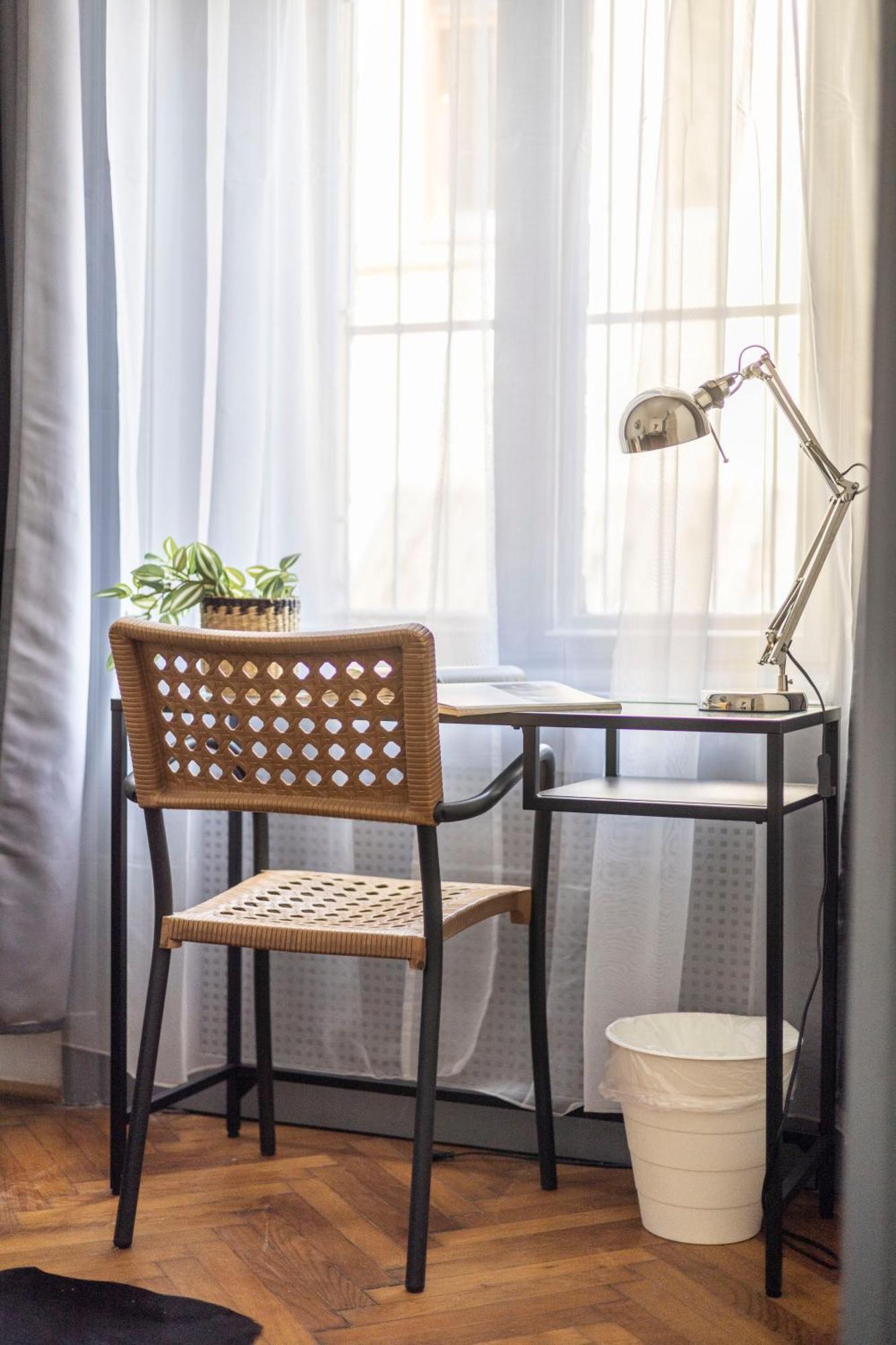 Apartamento Charming & Cozy Stylish In The Heart Of