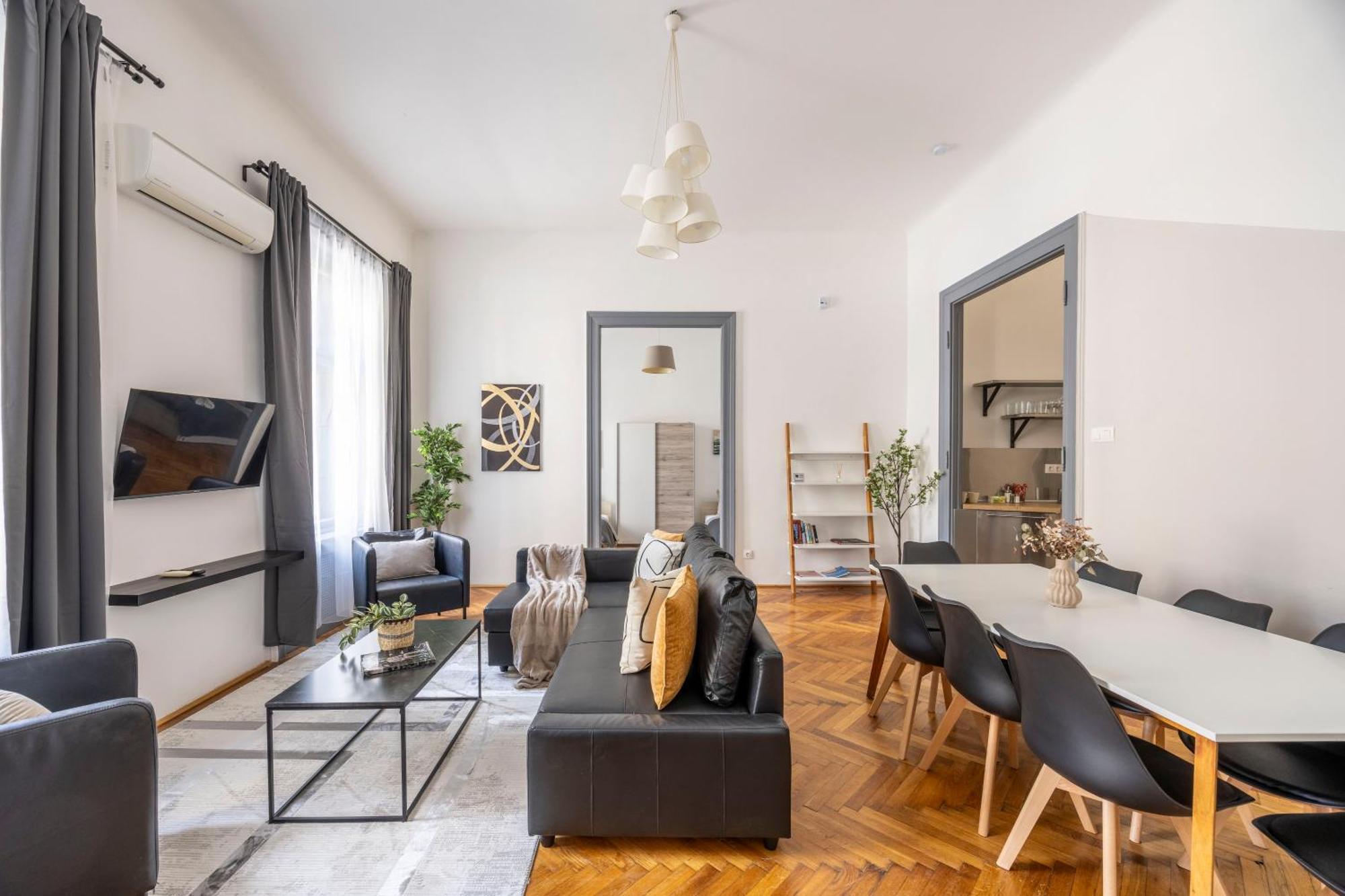 Charming & Cozy Stylish In The Heart Of *