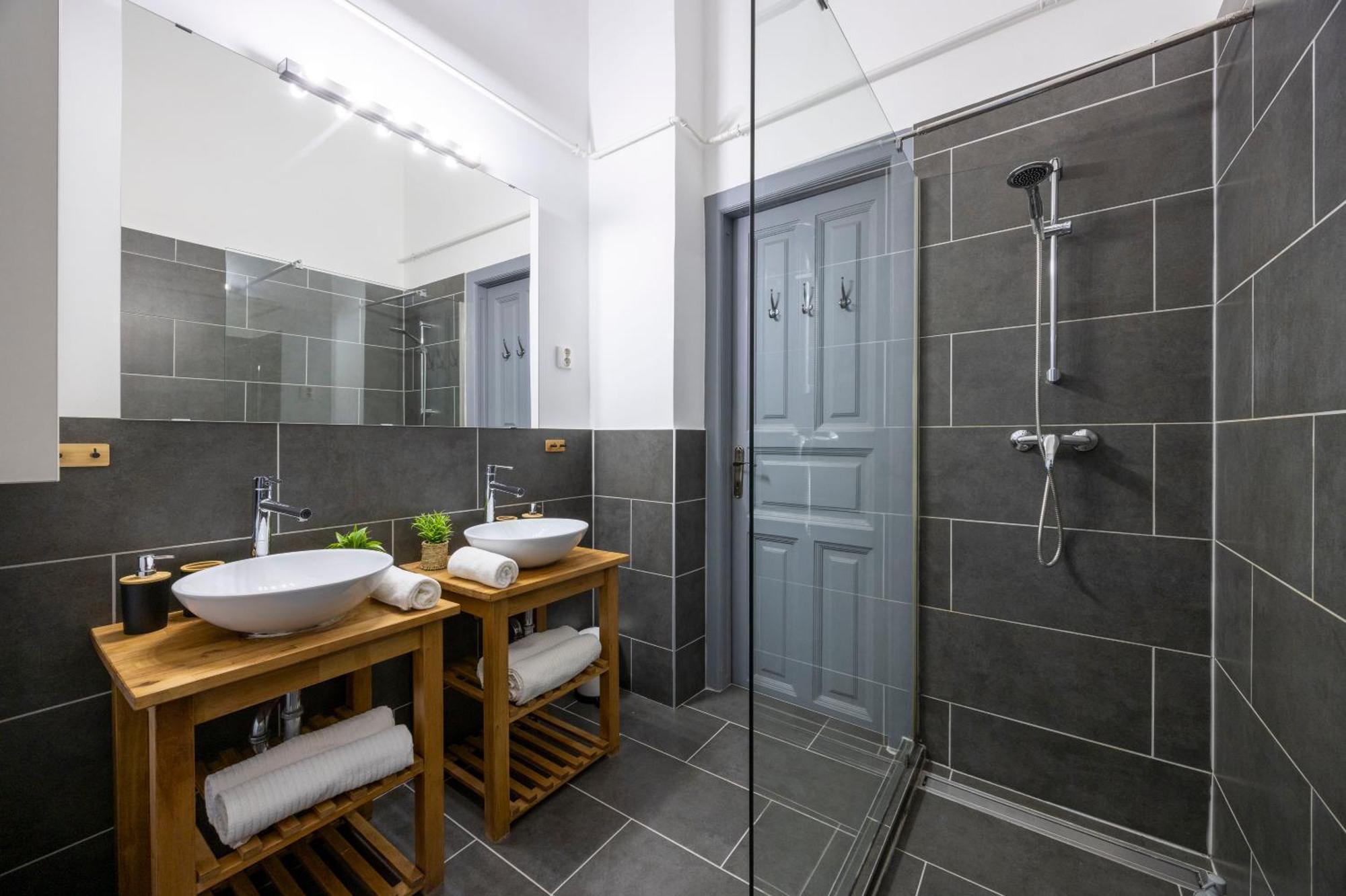 Lejlighed Charming & Cozy Stylish In The Heart Of