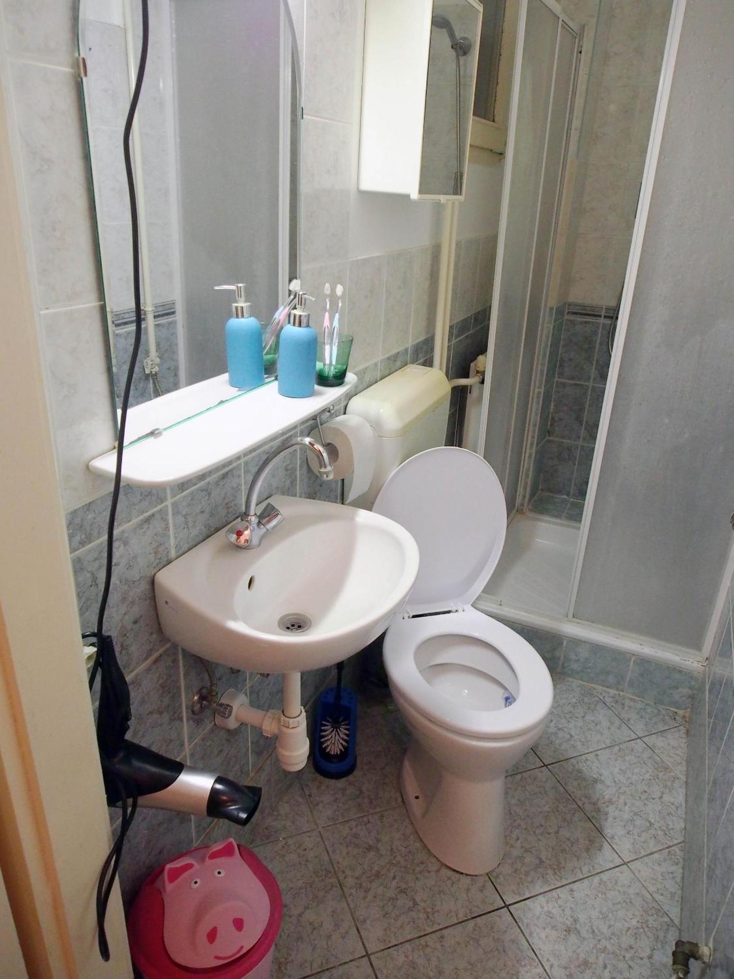 Downtown Cozy Private Studio For 1-2 People