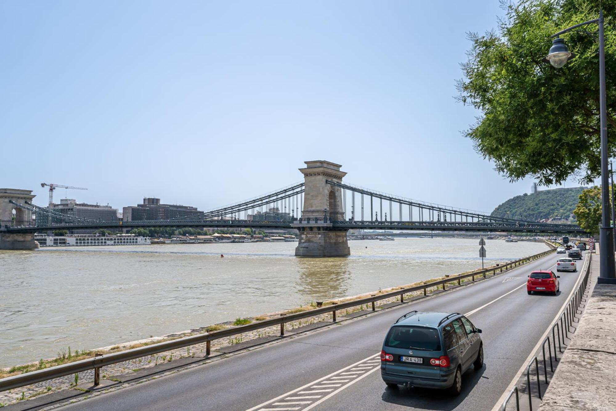 Apartamento Danube Waterfront View At Chain Bridge *