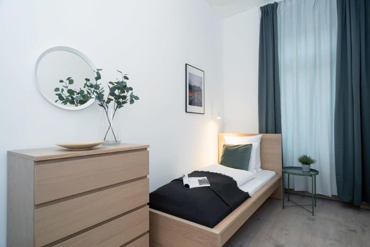 Relaxing Brand New Spot In The Lively Center Apartament Budapeszt