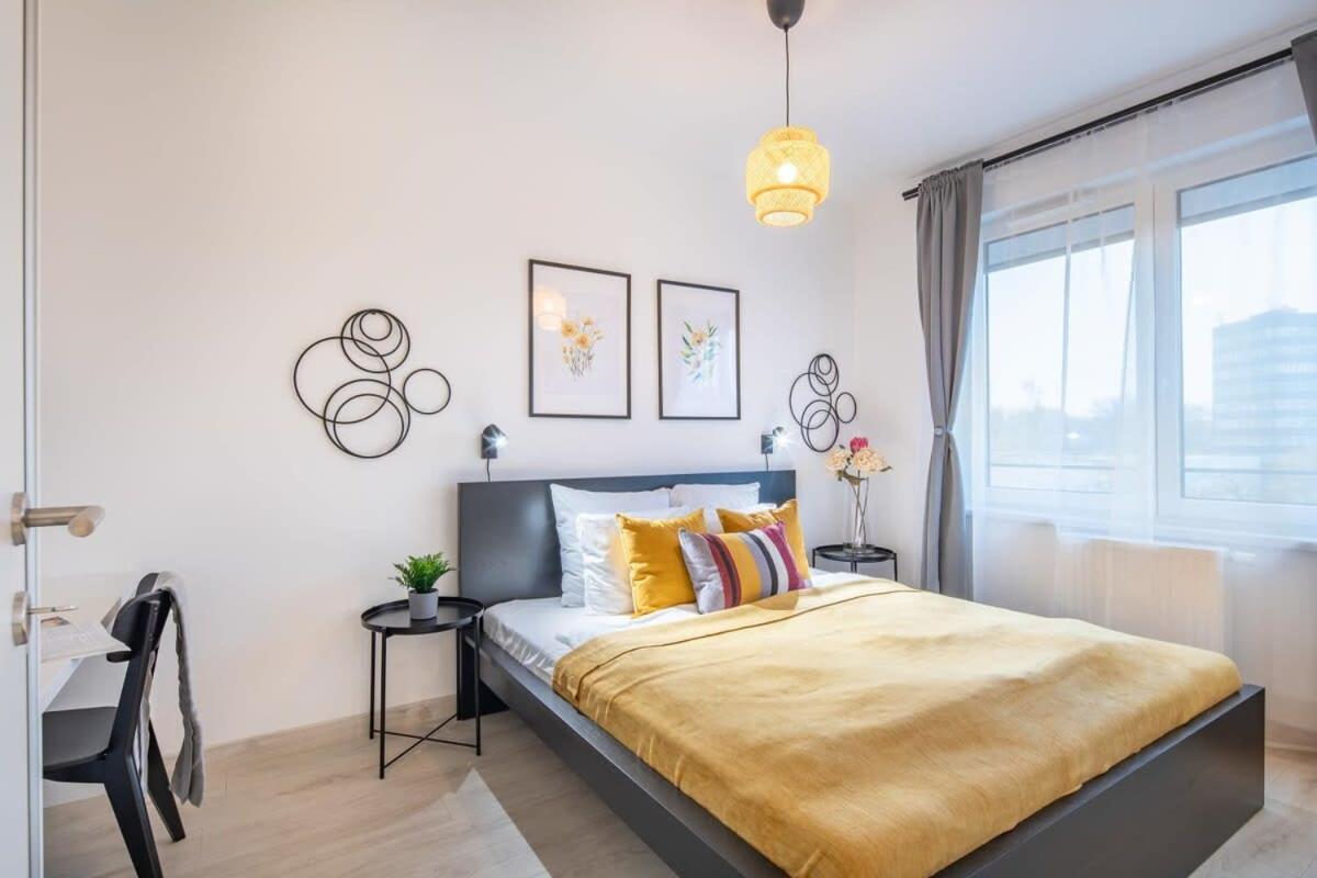 Modern Bright Place With Terrace Budapest