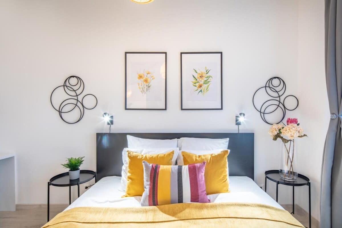 Modern Bright Place With Terrace Apartment Budapest