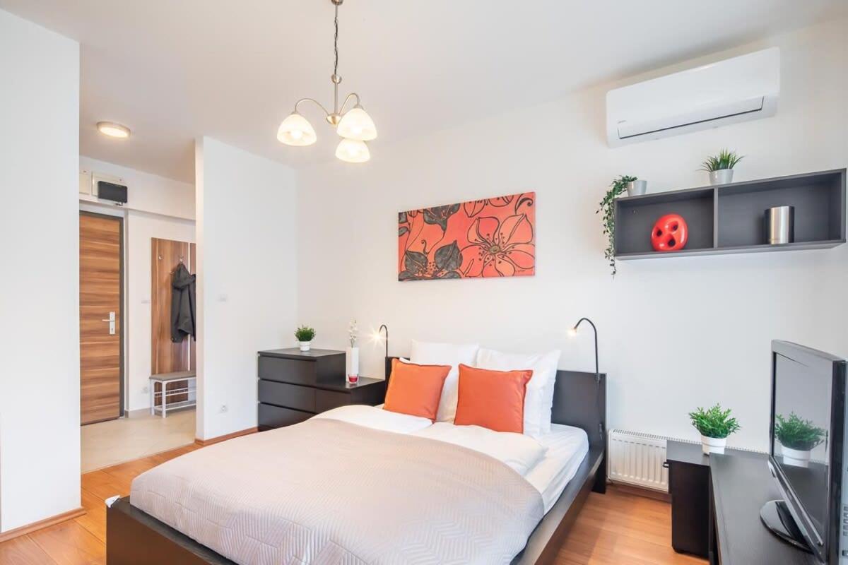 Apartament - Balcony - Modern *