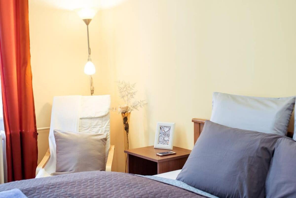 Ultra - Next To The Synagogue - Air Conditioning Budapest