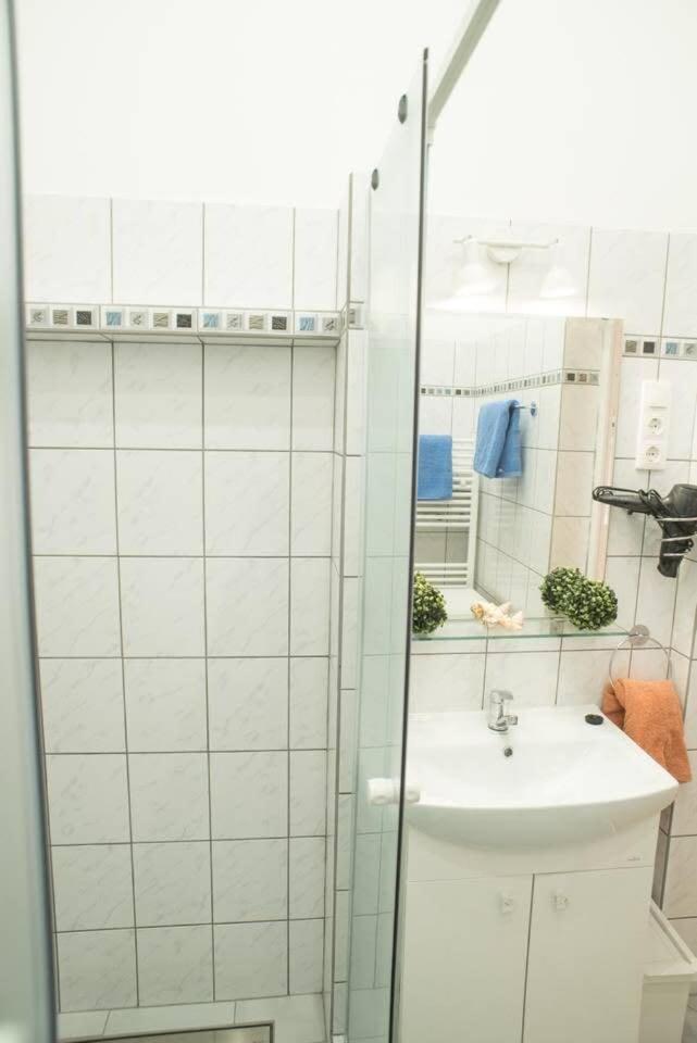 Ultra - Next To The Synagogue - Air Conditioning Budapest