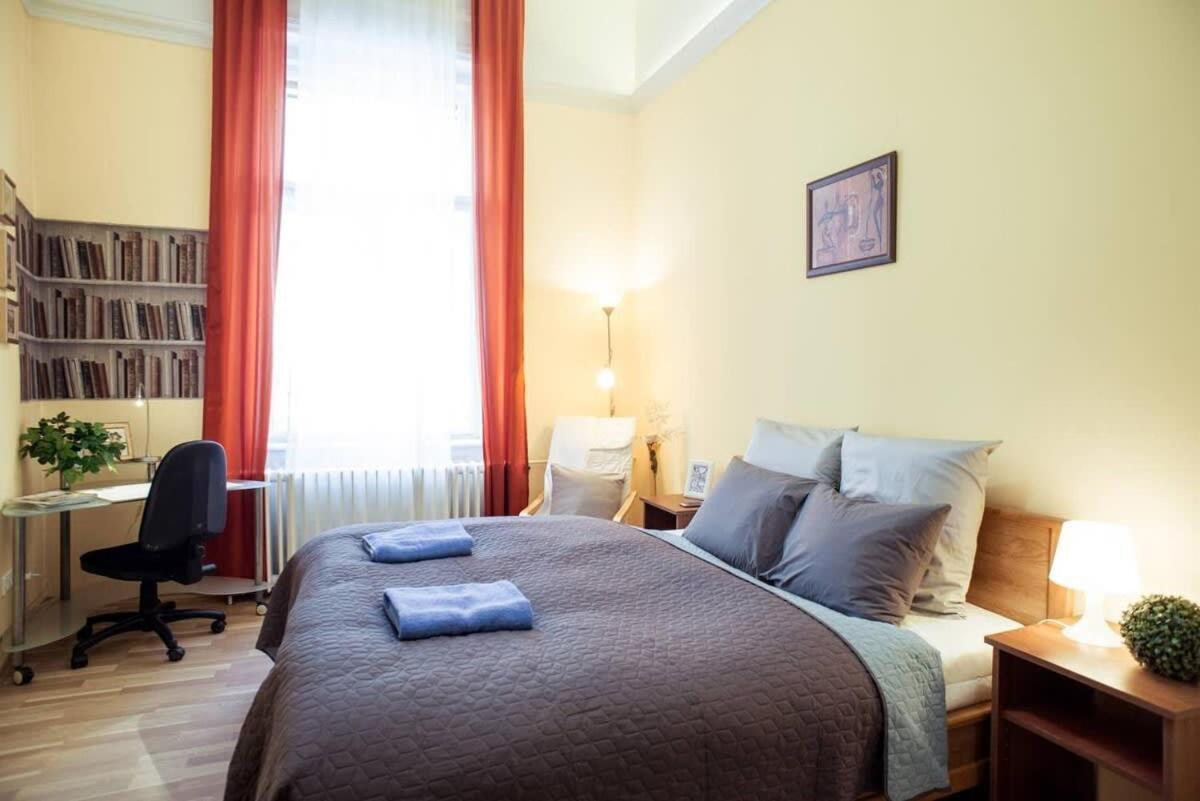 Ultra - Next To The Synagogue - Air Conditioning
