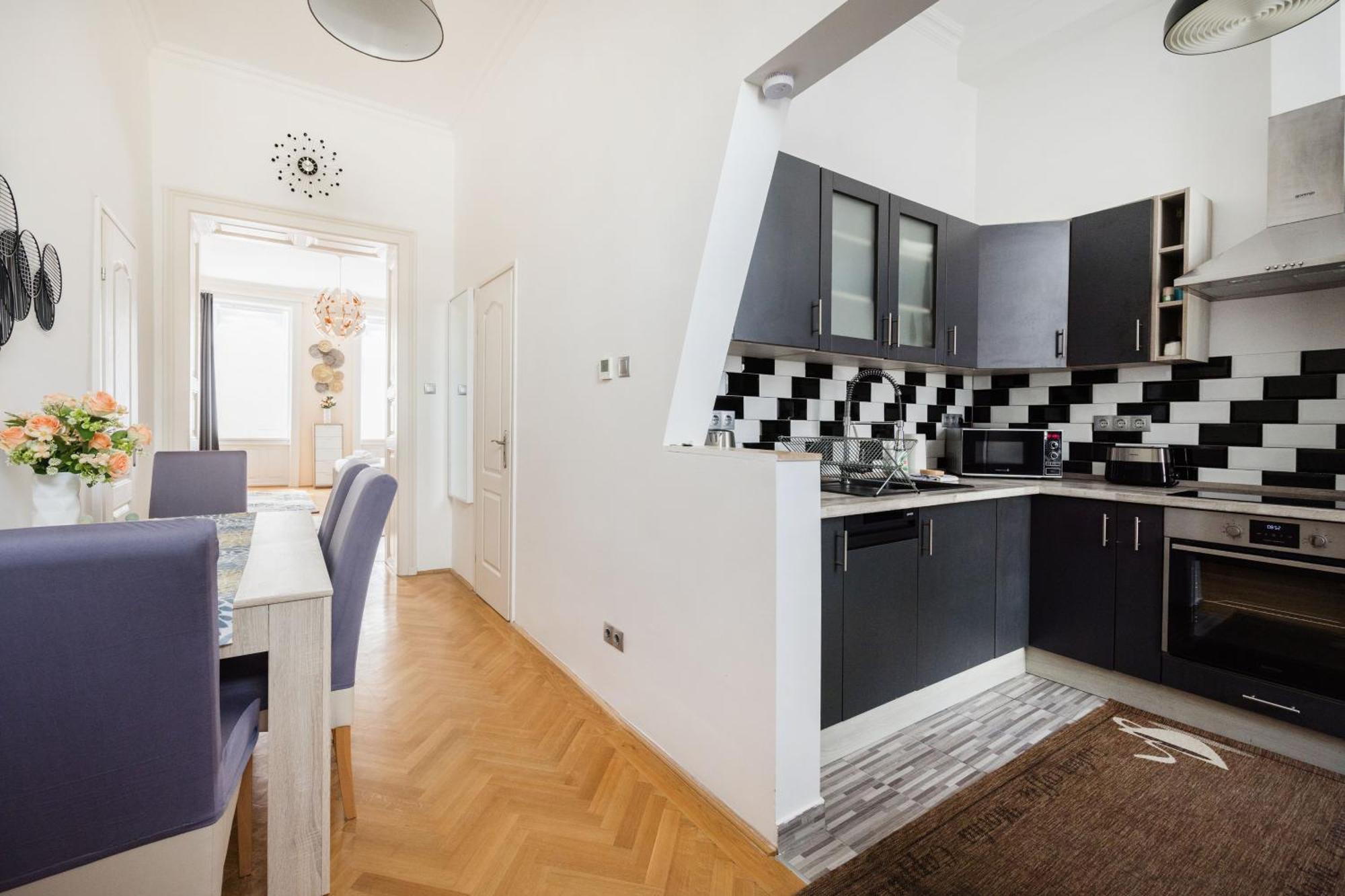 Apartment Reba *