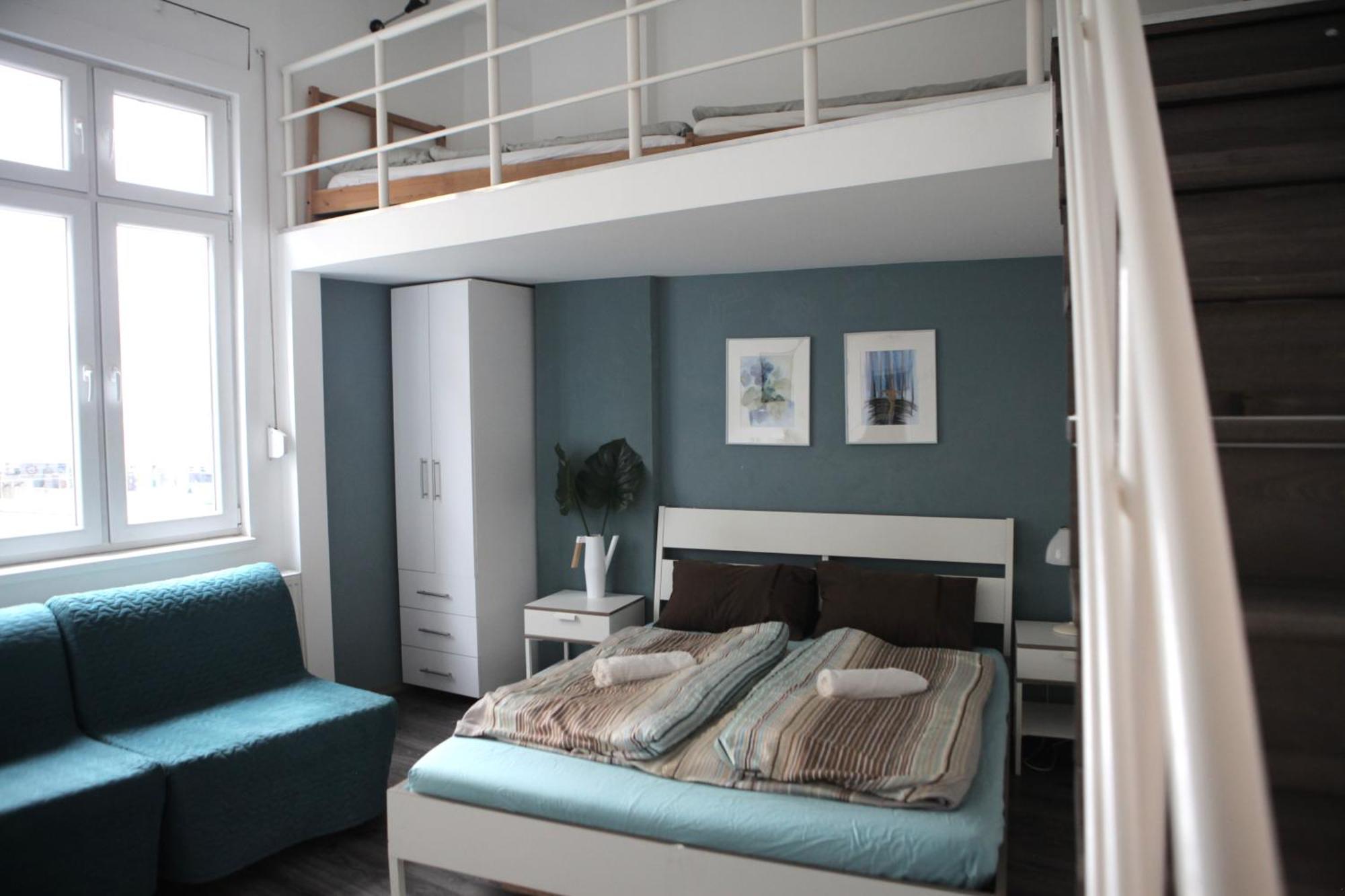 Eleven Apartament *