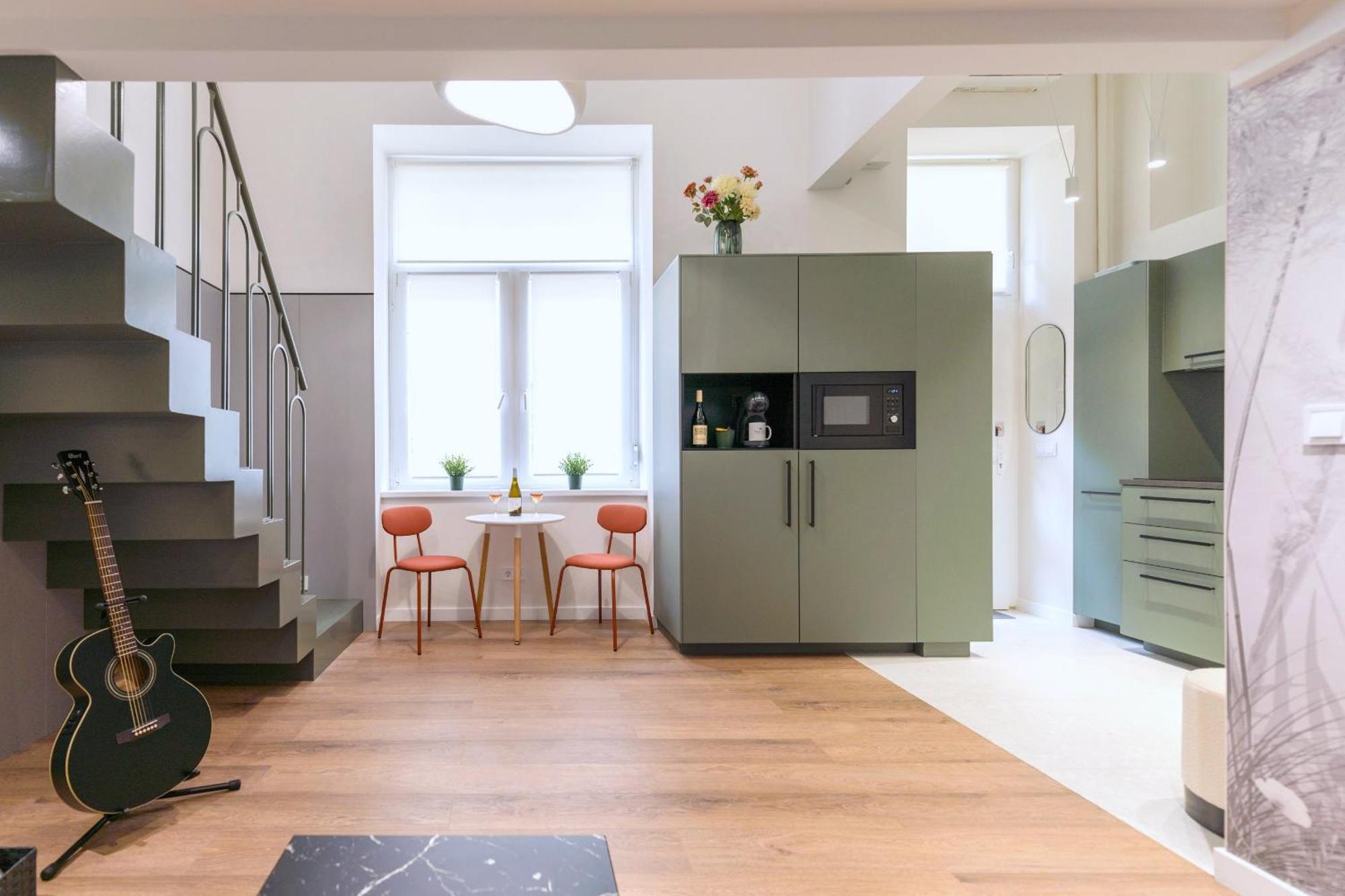 Happy Wow - Mini Apartment
