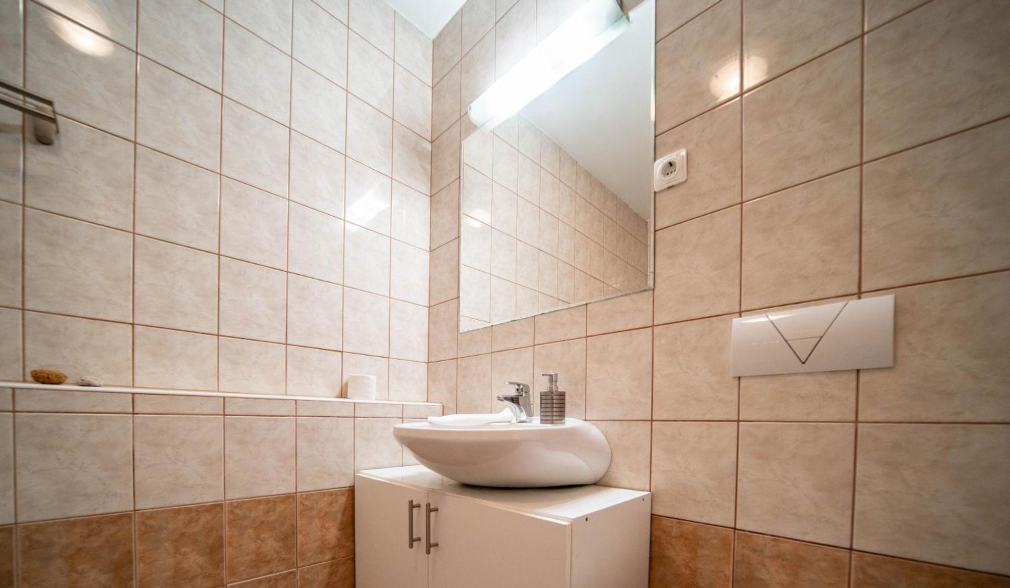 Appartement Free Parking- Gellert View 4ppl *