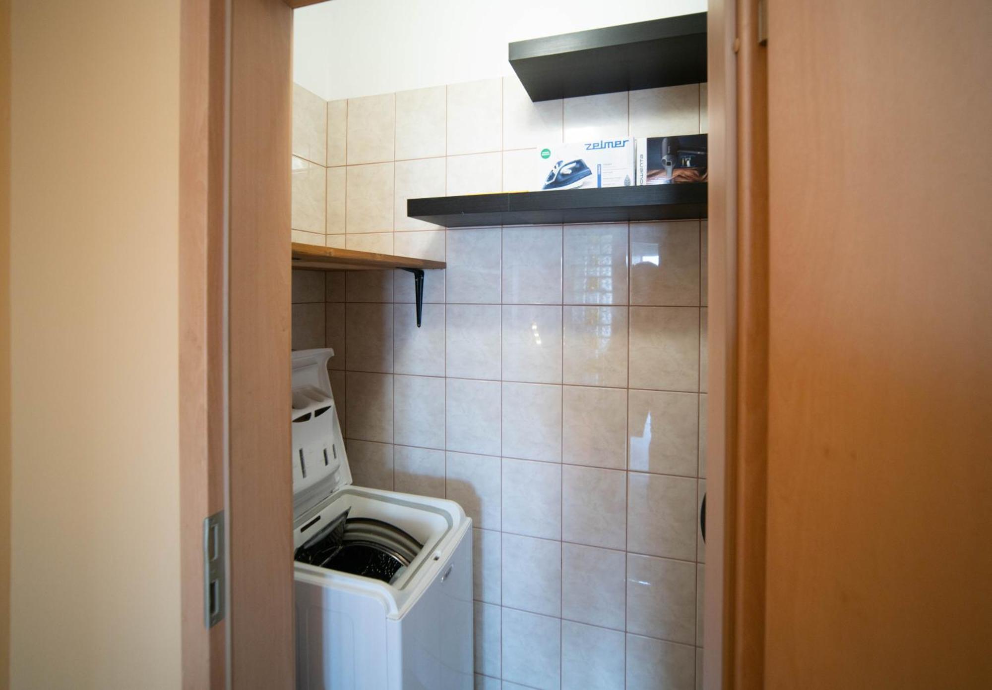 Free Parking- Gellert View 4ppl Appartement Boedapest