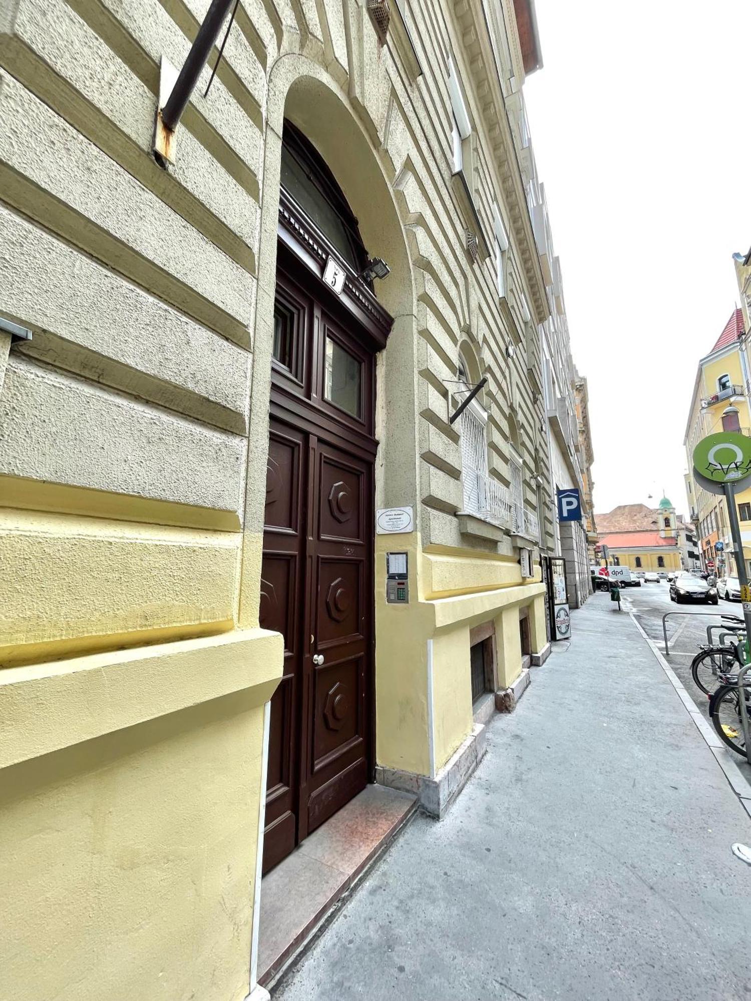 Apartamento Very Warm Nature Near Gozsdu With Free Air Conditioner Free Coffee *