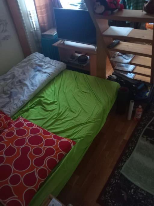 Appartement Or Working, Feel Good In The Retro Style Of A European Jiu Jitsu Champion! Budapest