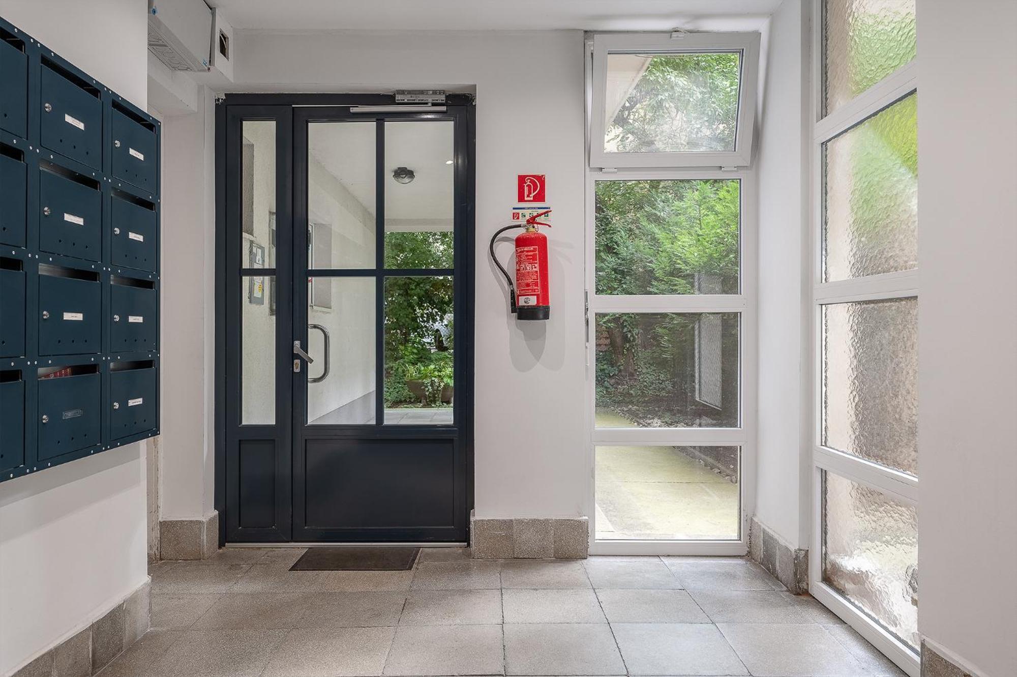 Apartamento Lovely Quiet Near Heroes Square By Cavaland