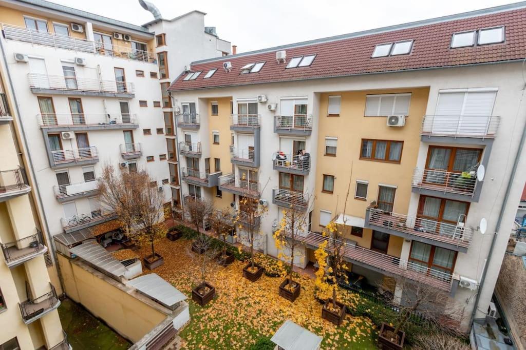 Bohemian Breeze * Budapešť