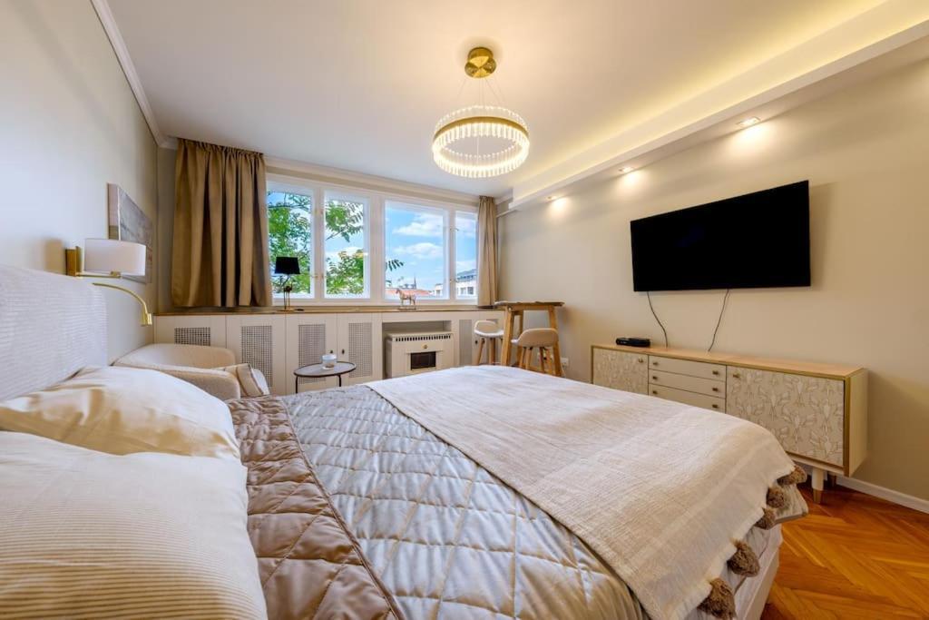 Apartment Chain Bridge Studio *