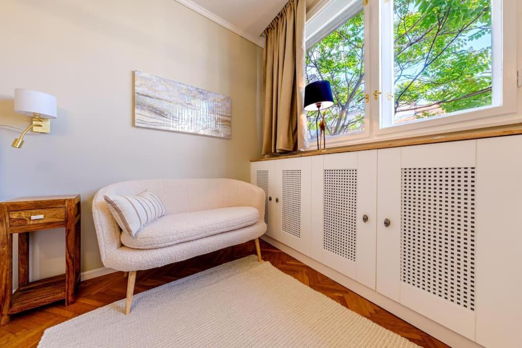 Apartment Chain Bridge Studio *