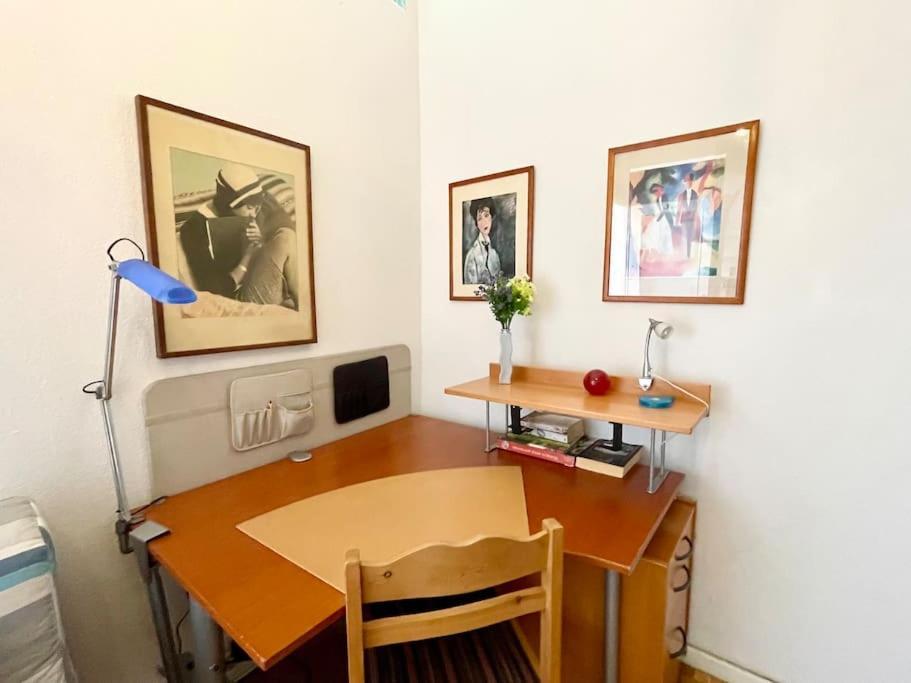 R9 Free Parking Garage * Budapest