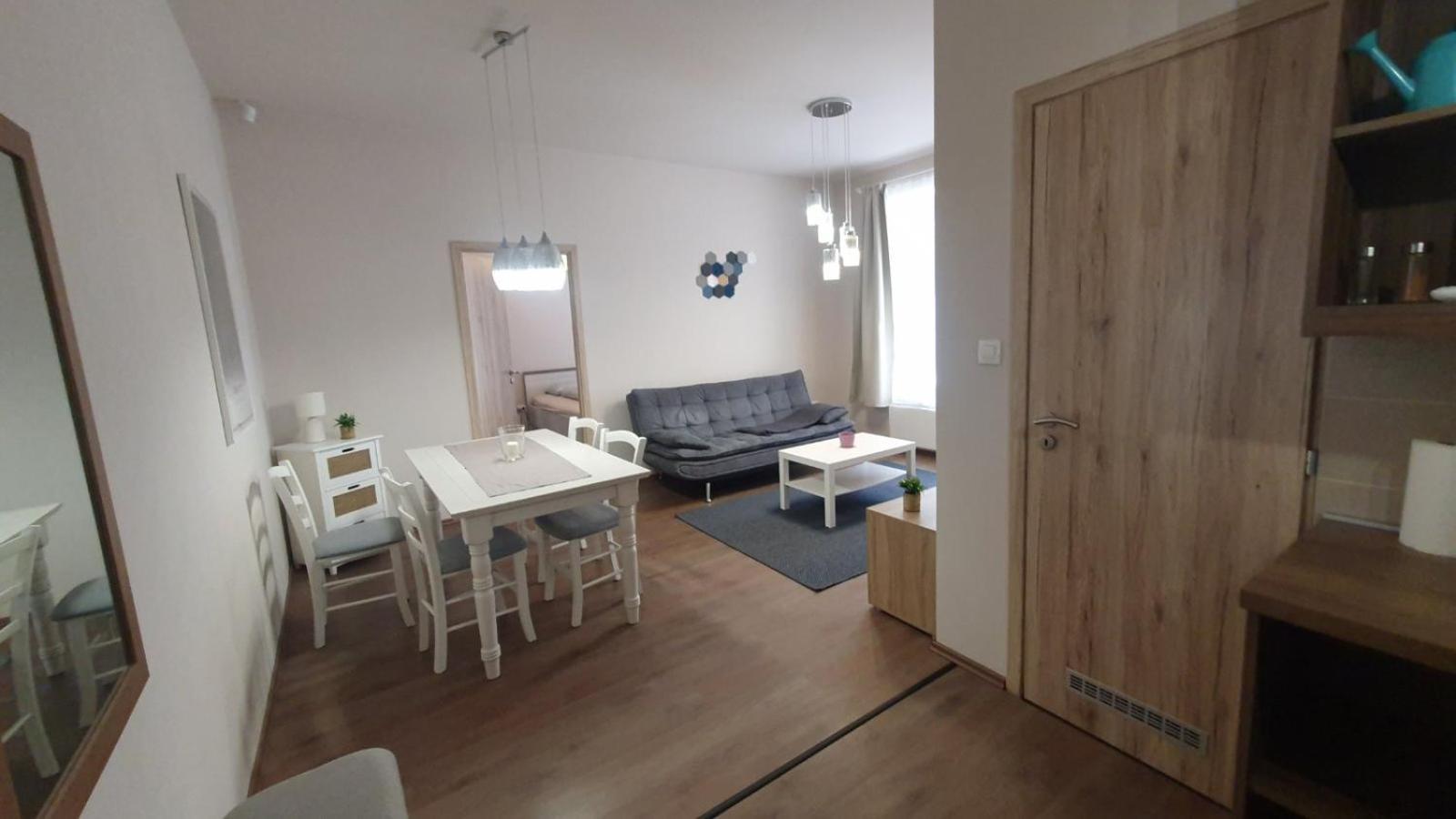 Freedom Near Parlament With Ac Apartamento *