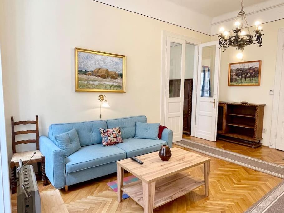 Bank5 Apartman *