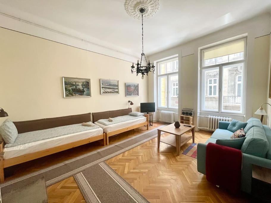 Bank5 Apartman